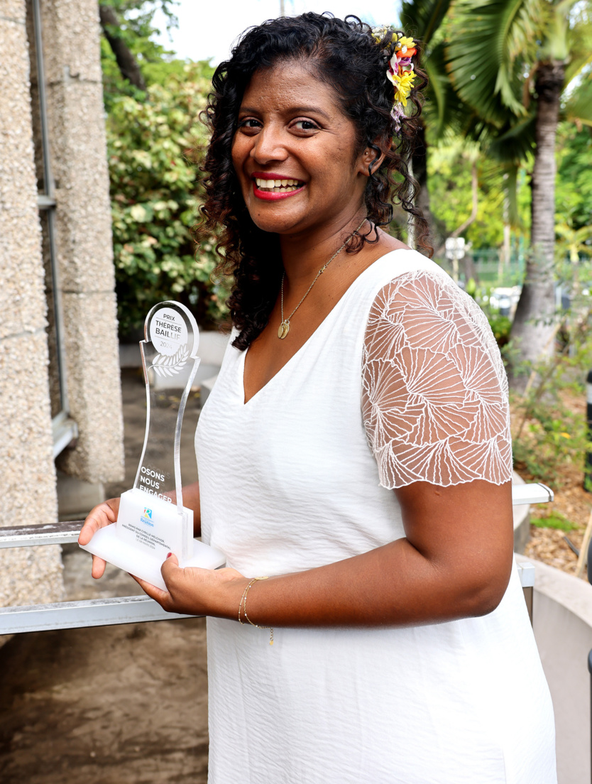 Bravo à la lauréate du Prix Thérèse Baillif!