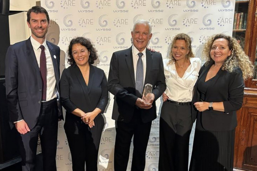 François Caillé entourée de ses collaboratrices