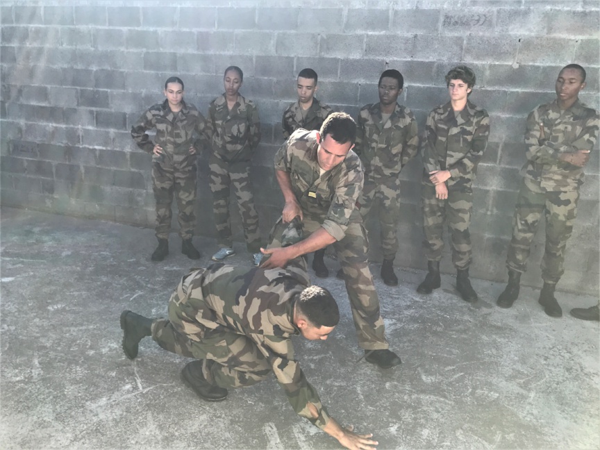 Expérimentation de la vie militaire...