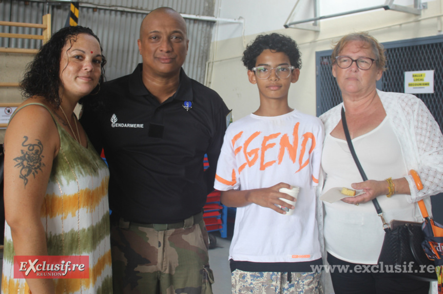 Gendarmerie nationale: remise des insignes de la Préparation Militaire Gendarmerie nationale: remise des insignes de la Préparation Militaire