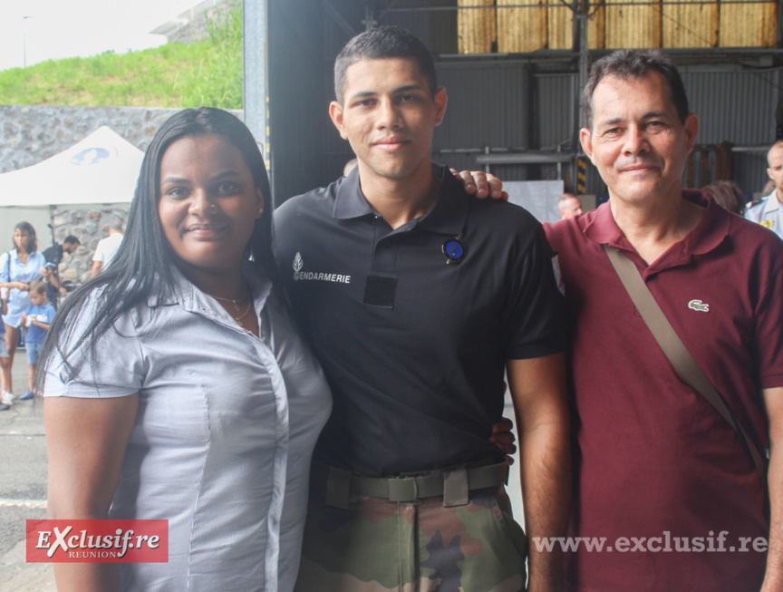 Gendarmerie nationale: remise des insignes de la Préparation Militaire Gendarmerie nationale: remise des insignes de la Préparation Militaire
