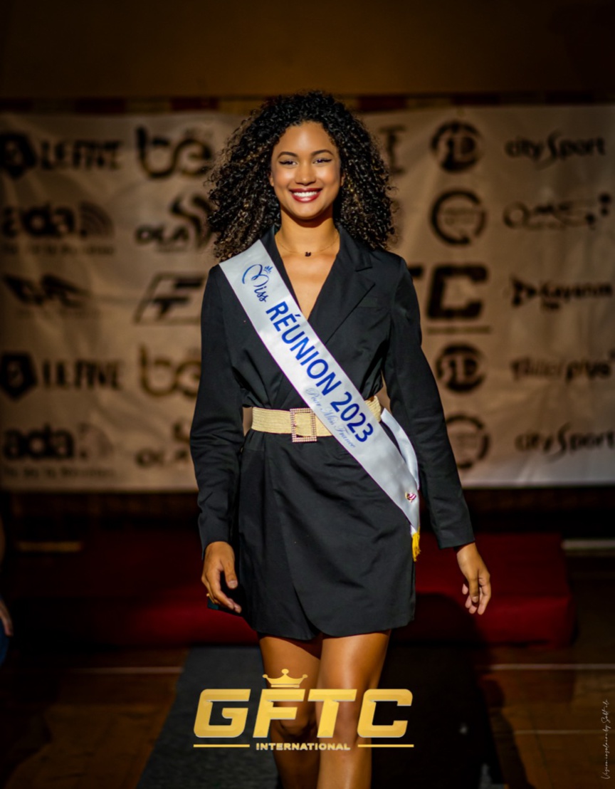 Une Mélanie Odules rayonnante! Une Mélanie Odules rayonnante!