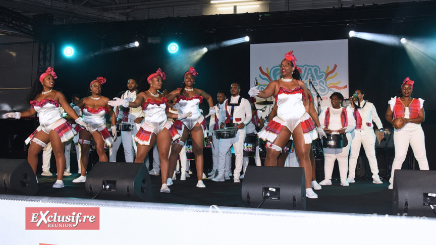 Le groupe de carnaval martiniquais "K'va Vybz" Le groupe de carnaval martiniquais "K'va Vybz"