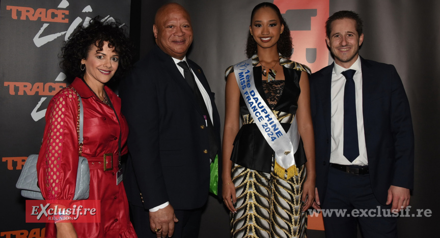 Audrey Ho-Wen-Tsai, avec Jean-Luc Le-West, président du Comité du Tourisme Guyane, Steven Abajoli, directeur général de la Foire de Paris, et Nathalie Nouh-Chaia Vernet, présidente du Comité Miss Guyane Audrey Ho-Wen-Tsai, avec Jean-Luc Le-West, président du Comité du Tourisme Guyane, Steven Abajoli, directeur général de la Foire de Paris, et Nathalie Nouh-Chaia Vernet, présidente du Comité Miss Guyane