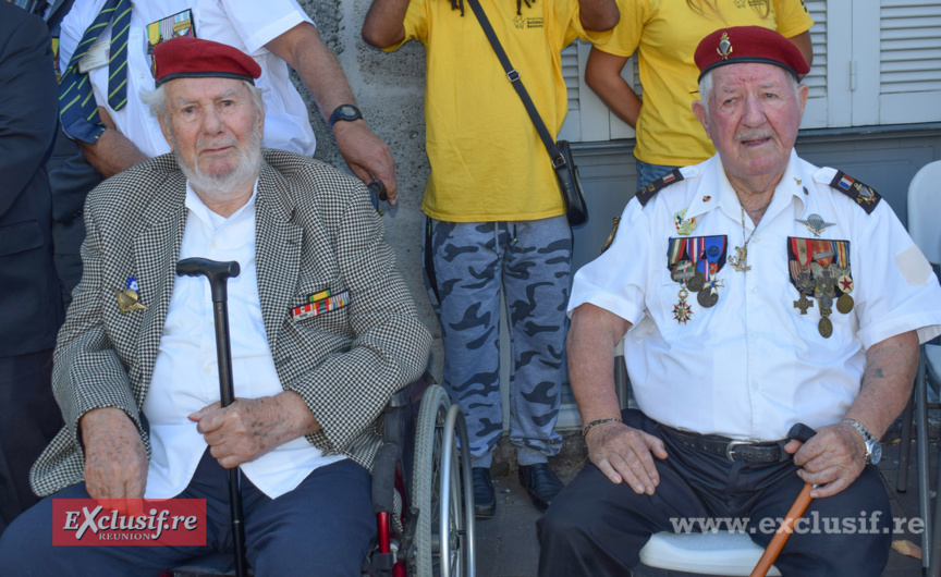 Monument aux Morts de Saint-Denis: commémoration de la victoire de 1945 Monument aux Morts de Saint-Denis: commémoration de la victoire de 1945