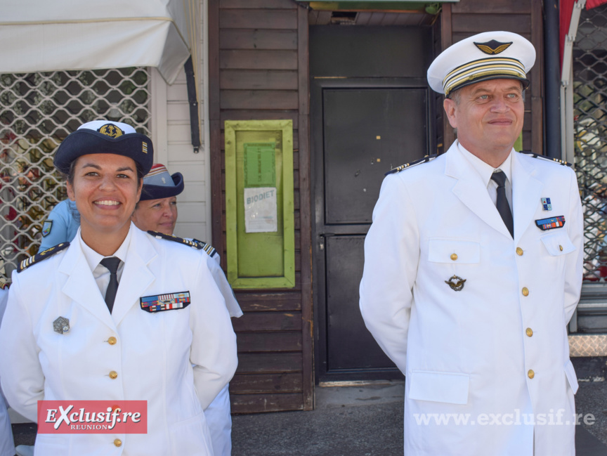Monument aux Morts de Saint-Denis: commémoration de la victoire de 1945 Monument aux Morts de Saint-Denis: commémoration de la victoire de 1945
