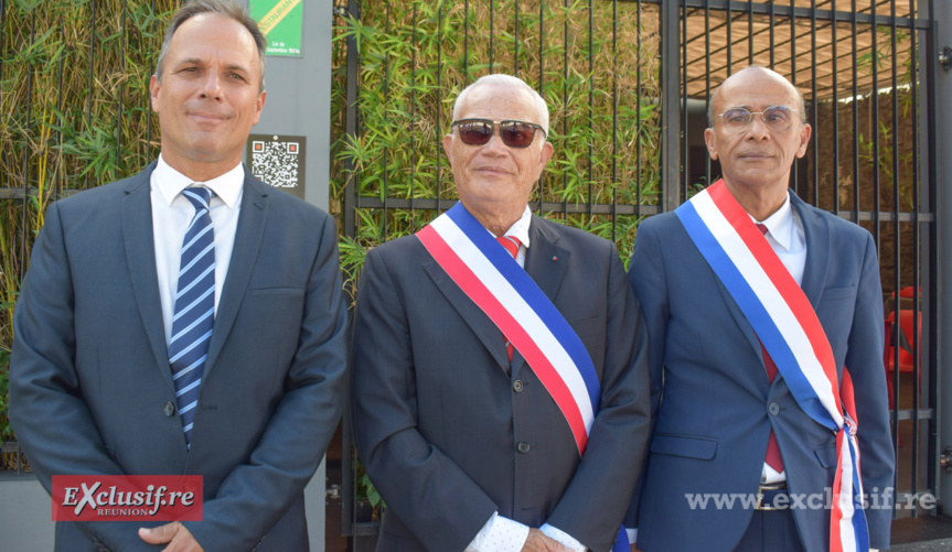 Monument aux Morts de Saint-Denis: commémoration de la victoire de 1945 Monument aux Morts de Saint-Denis: commémoration de la victoire de 1945