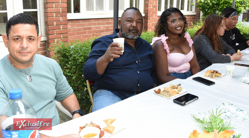 Repas-partage Fêtes des Mères et des Pères au Rosier Rouge à Paris