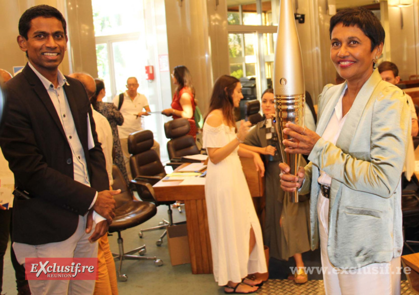 Relais de la Flamme olympique: 12 juin, un jour historique pour La Réunion Relais de la Flamme olympique: 12 juin, un jour historique pour La Réunion