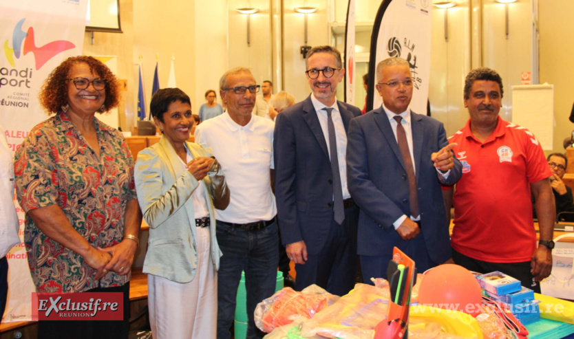 Relais de la Flamme olympique: 12 juin, un jour historique pour La Réunion Relais de la Flamme olympique: 12 juin, un jour historique pour La Réunion