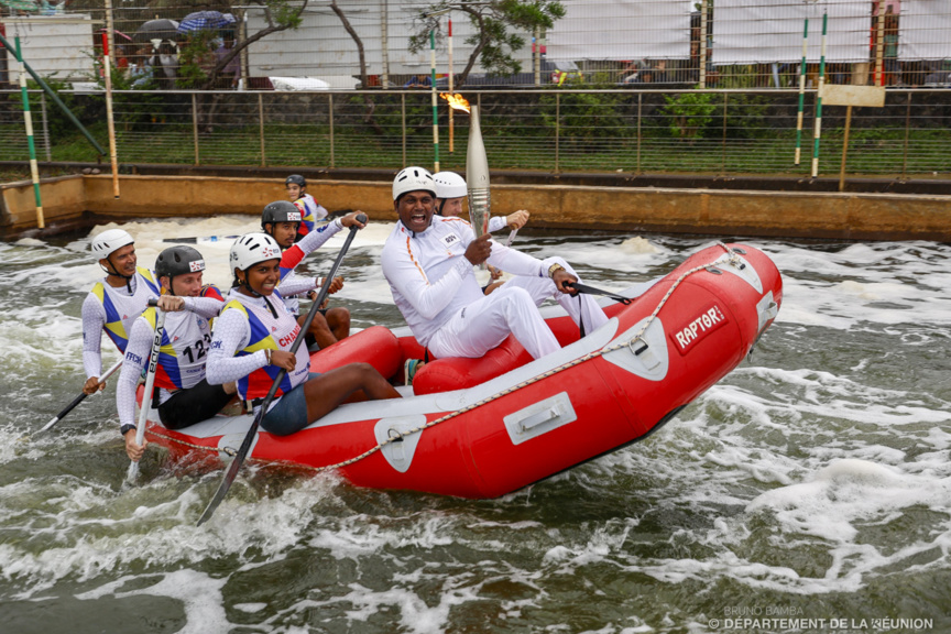 Flamme Olympique à La Réunion: un relais historique! Flamme Olympique à La Réunion: un relais historique!