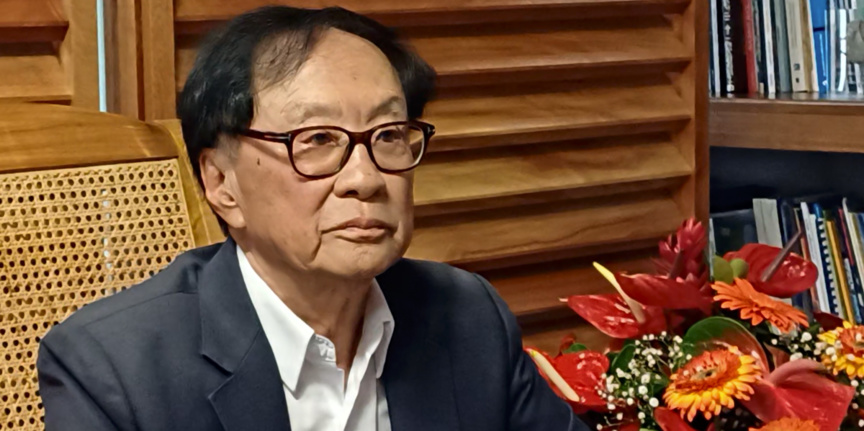 André Thien Ah Koon, un maire marqué très ému... André Thien Ah Koon, un maire marqué très ému...