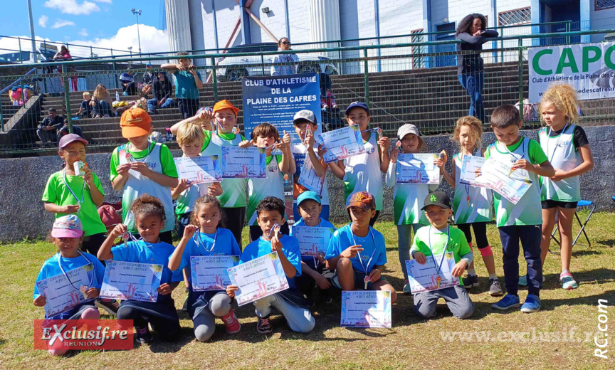 Fiers de leurs médailles et de leurs diplômes Fiers de leurs médailles et de leurs diplômes