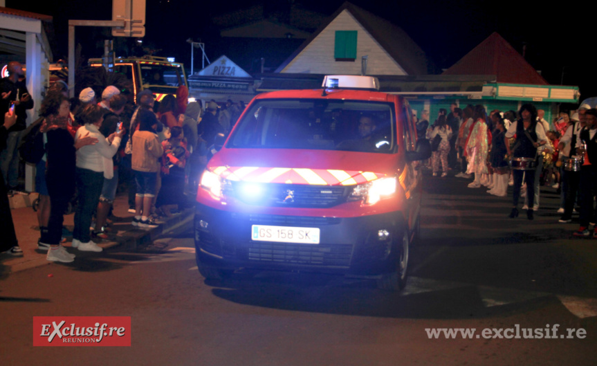 Les pompiers ont aussi défilé Les pompiers ont aussi défilé