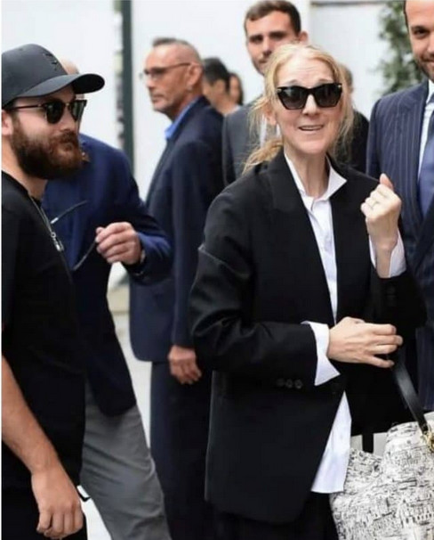 Céline Dion à son arrivée à Paris pour les JO (photo X) Céline Dion à son arrivée à Paris pour les JO (photo X)