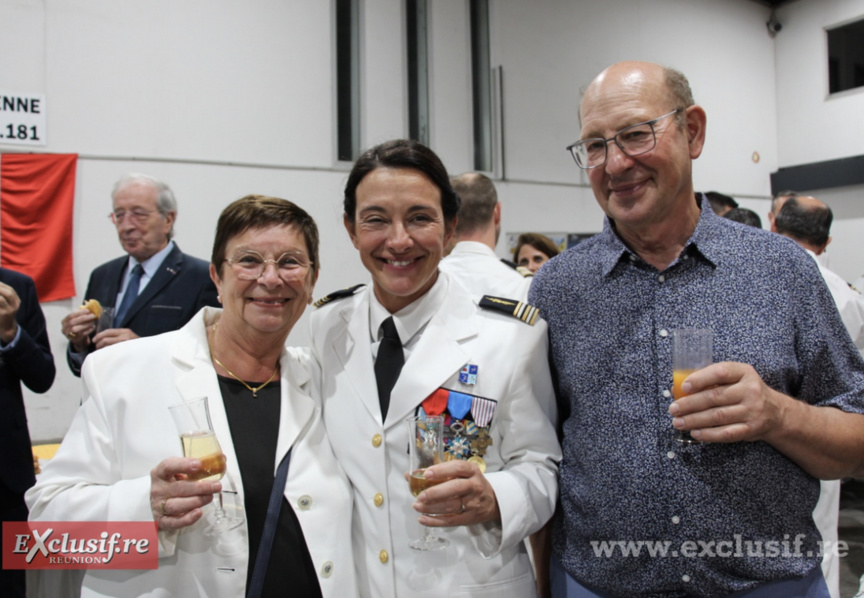 Karine Gauthier et ses parents venus la féliciter Karine Gauthier et ses parents venus la féliciter