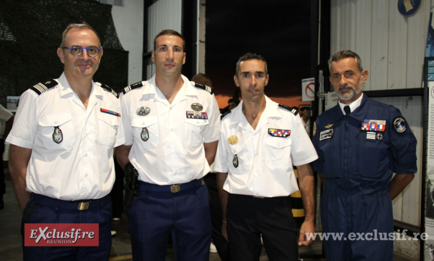 Base Aérienne 181: la lieutenant-colonel Karine Gauthier prend le commandement Base Aérienne 181: la lieutenant-colonel Karine Gauthier prend le commandement
