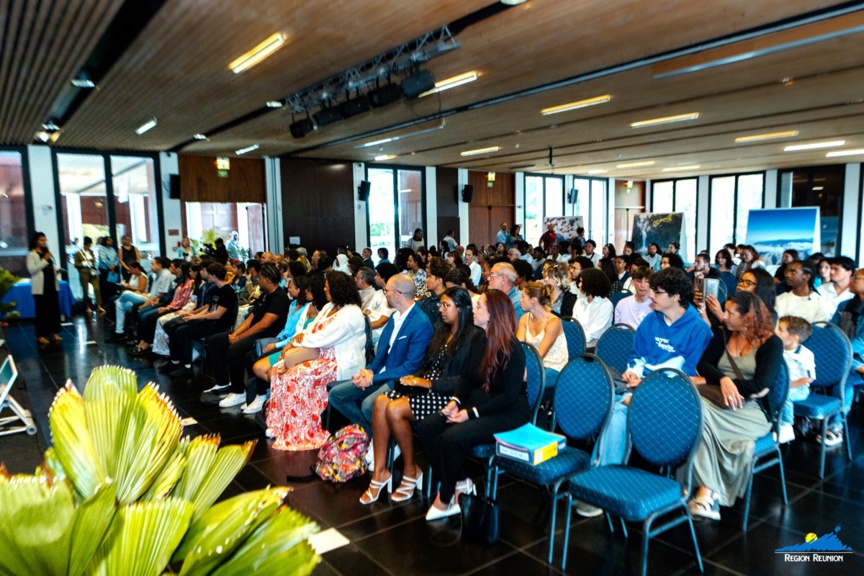 Etudier et Vivre au Québec: 72 étudiant.e.s réunionnais ont eu leurs billets d'avion Etudier et Vivre au Québec: 72 étudiant.e.s réunionnais ont eu leurs billets d'avion