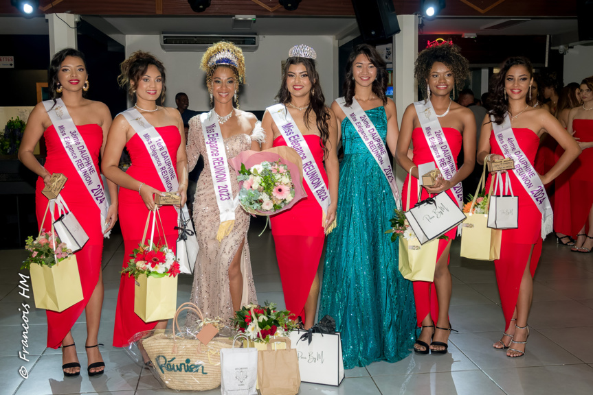 Les lauréates avec Mélissa Diory, Miss Elégance Réunion 2023, et sa 2ème dauphine Laurine Les lauréates avec Mélissa Diory, Miss Elégance Réunion 2023, et sa 2ème dauphine Laurine