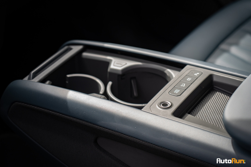 Kia EV9: un grand SUV électrique atypique... Kia EV9: un grand SUV électrique atypique...