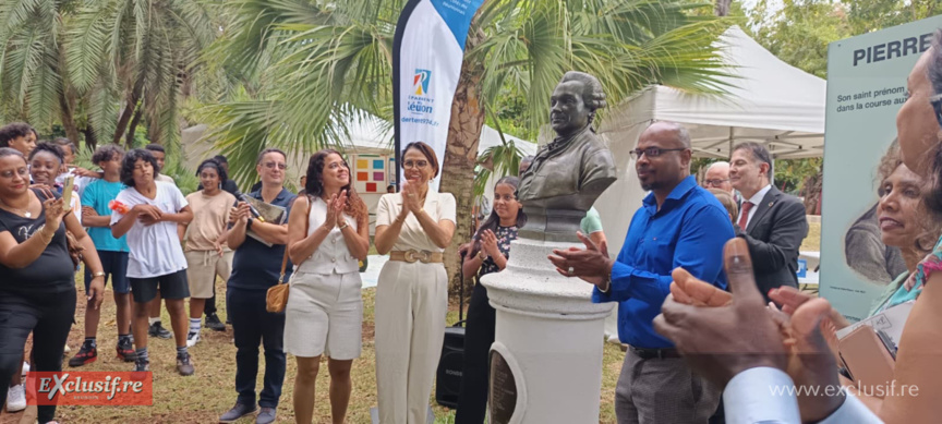 La cérémonie d'inauguration au Jardin de l'Etat