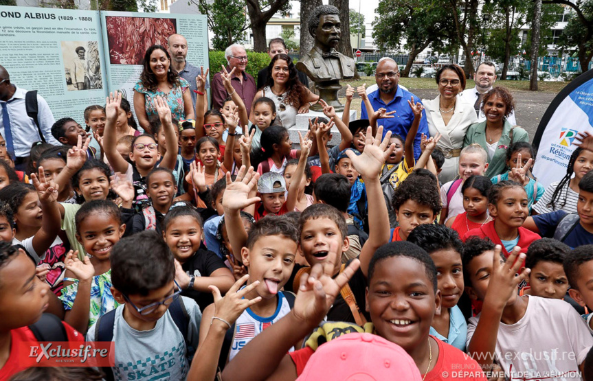 Le Département inaugure 3 bustes de botanistes au Jardin de l’Etat Le Département inaugure 3 bustes de botanistes au Jardin de l’Etat