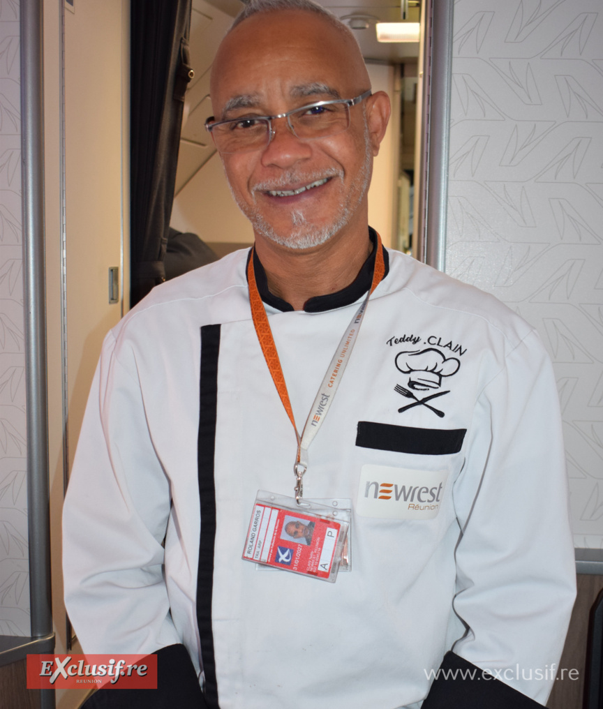 Le chef Teddy Clain de Newrest qui prépare les repas de Corsair au départ de La Réunion Le chef Teddy Clain de Newrest qui prépare les repas de Corsair au départ de La Réunion