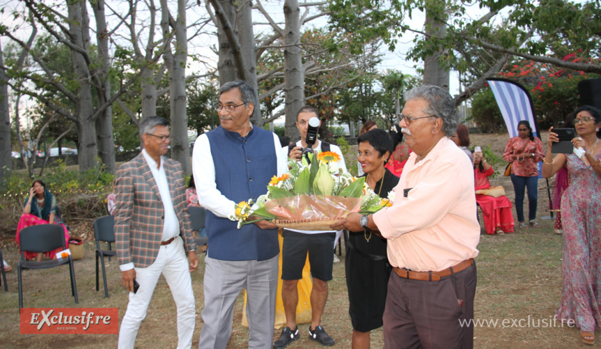 Hommage au Mahatma Gandhi à Saint-Denis Hommage au Mahatma Gandhi à Saint-Denis