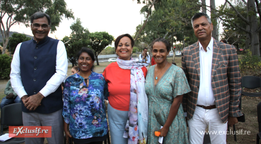 Hommage au Mahatma Gandhi à Saint-Denis Hommage au Mahatma Gandhi à Saint-Denis