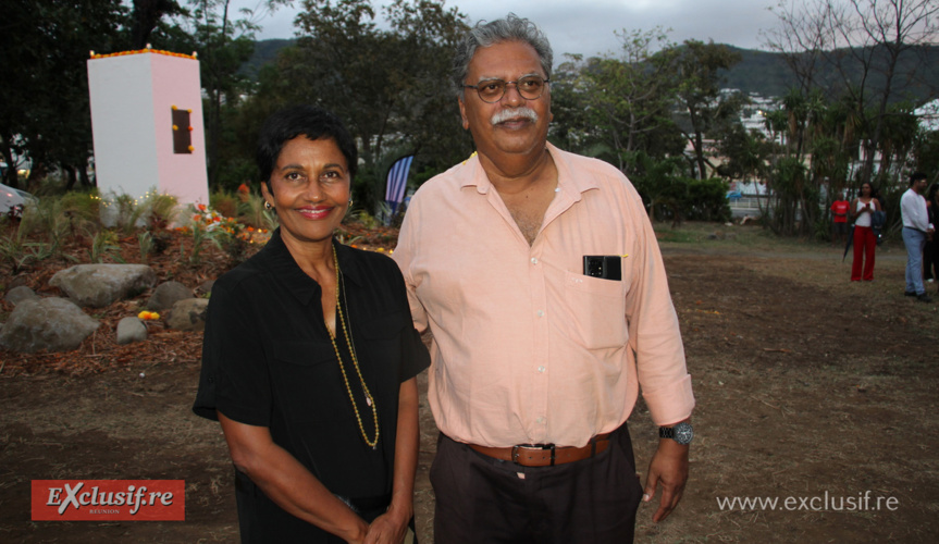 Hommage au Mahatma Gandhi à Saint-Denis Hommage au Mahatma Gandhi à Saint-Denis