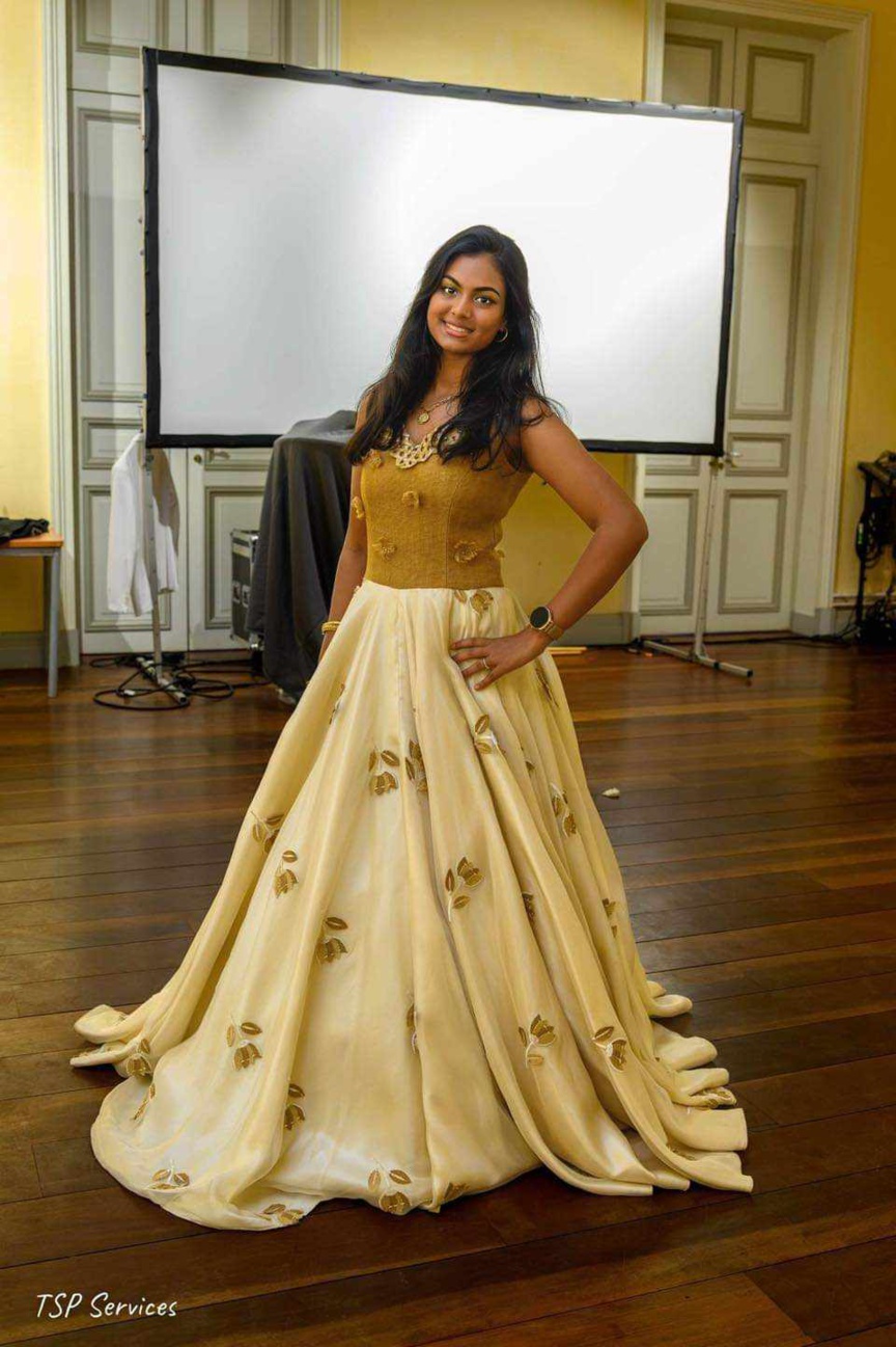 Amély Nabénéza-Cadet, une jeune modèle ambitieuse et engagée Amély Nabénéza-Cadet, une jeune modèle ambitieuse et engagée