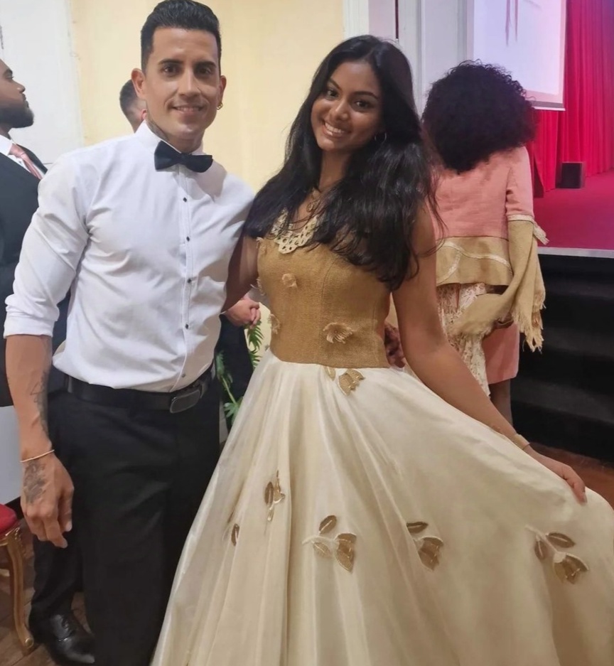 Amély Nabénéza-Cadet, une jeune modèle ambitieuse et engagée Amély Nabénéza-Cadet, une jeune modèle ambitieuse et engagée