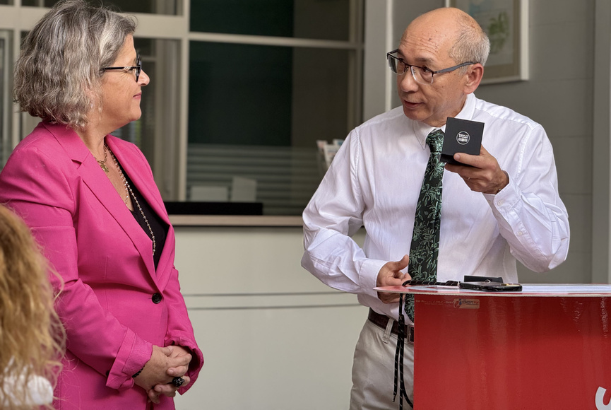 Philippe Ho Yen, expert-comptable honoraire, a reçu la médaille d’argent de l’Ordre des experts-comptables Philippe Ho Yen, expert-comptable honoraire, a reçu la médaille d’argent de l’Ordre des experts-comptables