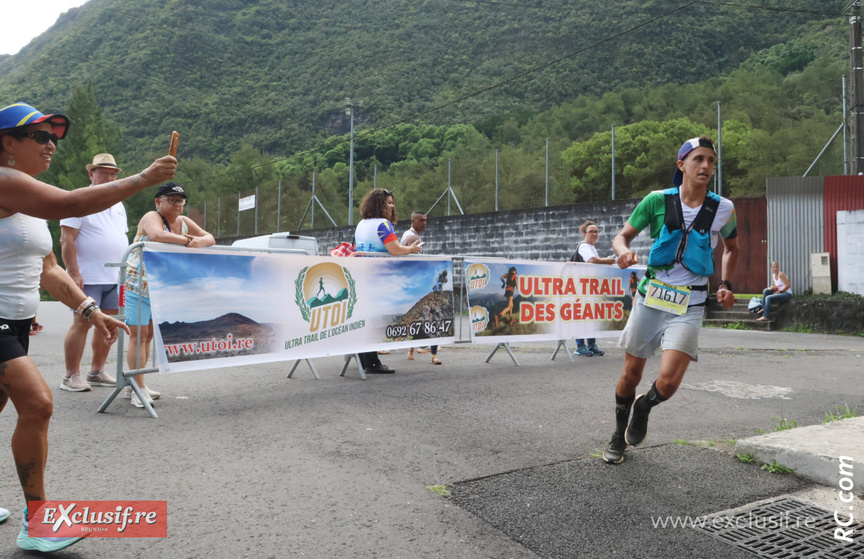 Brillant second sur 58 km, Paolo Velle filmé par sa maman Brillant second sur 58 km, Paolo Velle filmé par sa maman