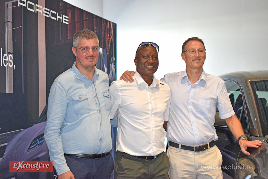 Vincent Hoarau, responsable Véhicules Électrifiés Groupe Caillé, Jackson Thazar, chargé de mission, et Marc Bergeretti, directeur général pôle Automobile Groupe Caillé Vincent Hoarau, responsable Véhicules Électrifiés Groupe Caillé, Jackson Thazar, chargé de mission, et Marc Bergeretti, directeur général pôle Automobile Groupe Caillé