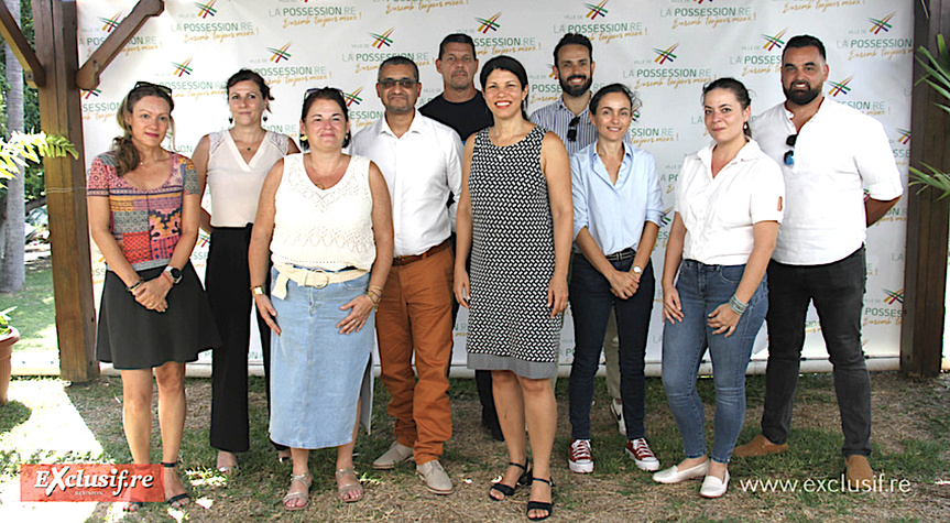 Avec les principaux cadres de la mairie Avec les principaux cadres de la mairie