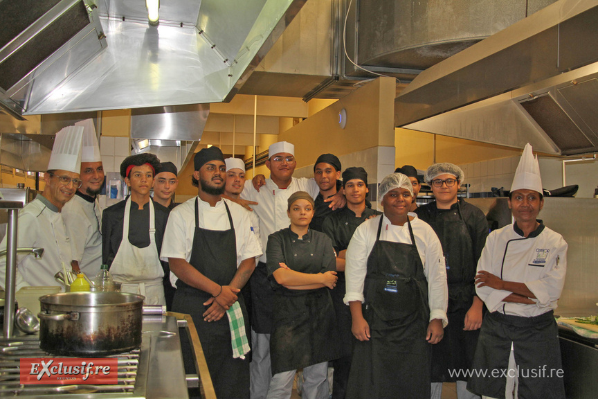 Le chef étoilé Thierry Marx avec les apprentis du Centhor La Réunion
