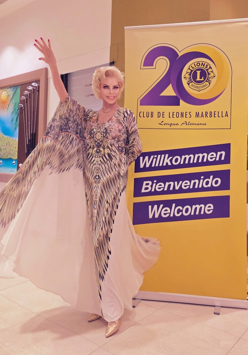 Samantha a beaucoup voyagé... Samantha a beaucoup voyagé...