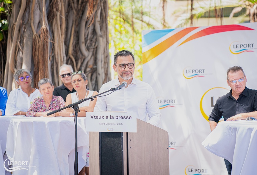 Voeux du maire du Port: "Veiller à ne pas bousculer nos équilibres fragiles" Voeux du maire du Port: "Veiller à ne pas bousculer nos équilibres fragiles"