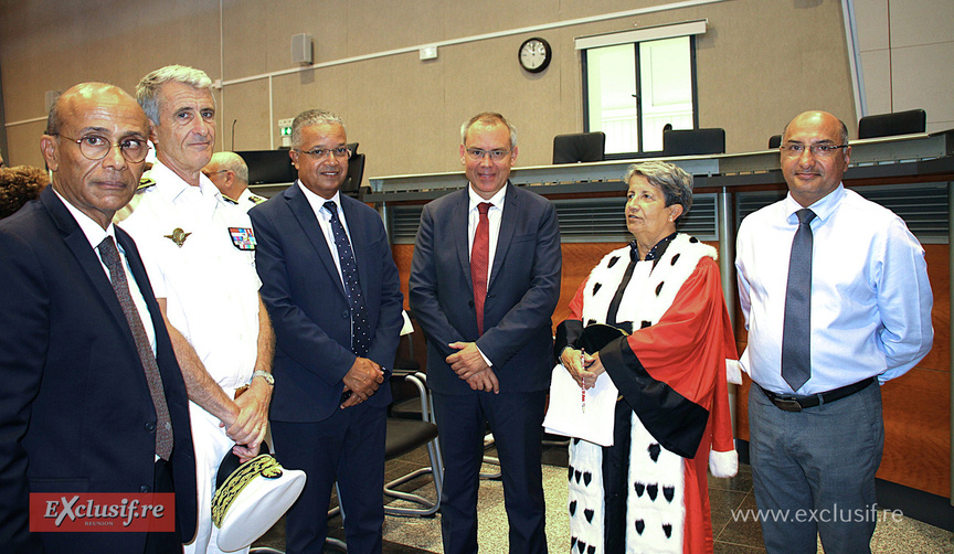 Philippe Naillet, député, Patrice Latron, Préfet, Cyrille Melchior, président du Département, Serge Hoarau, président de l'association des maires, Fabienne Atzori, procureure générale Philippe Naillet, député, Patrice Latron, Préfet, Cyrille Melchior, président du Département, Serge Hoarau, président de l'association des maires, Fabienne Atzori, procureure générale