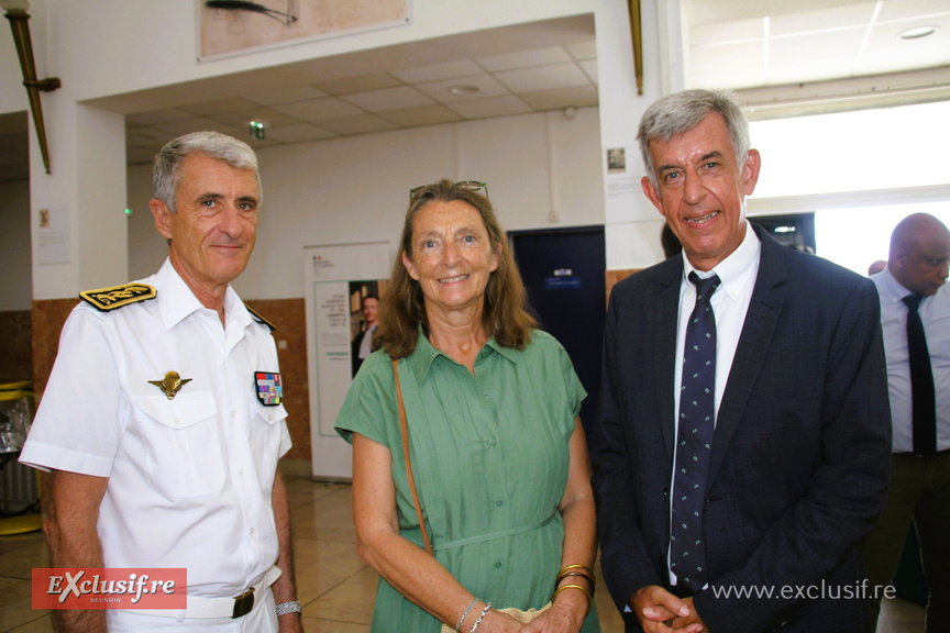 Patrice Latron, Préfet de La Réunion, avec le couple Chateauneuf, Alain et son épouse Patrice Latron, Préfet de La Réunion, avec le couple Chateauneuf, Alain et son épouse