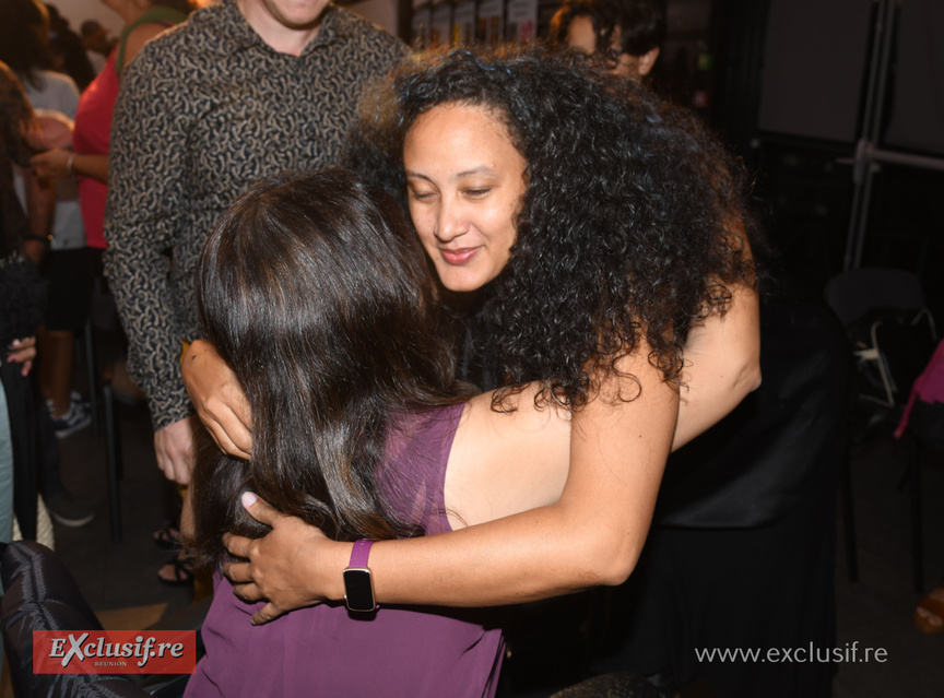 Création locale et talents péï: remise des trophées Prix Flamboyants 2024  Création locale et talents péï: remise des trophées Prix Flamboyants 2024