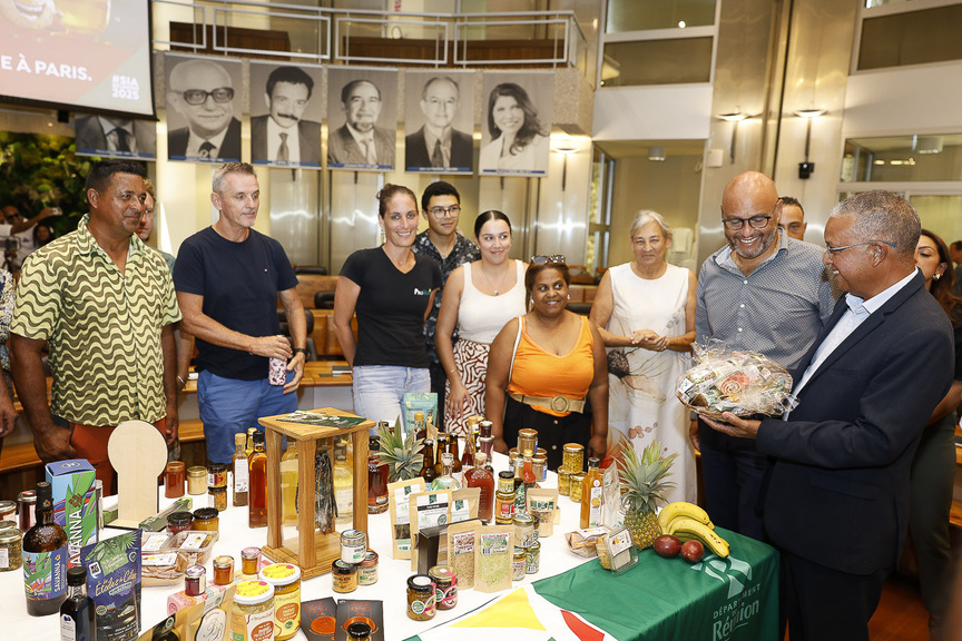 Quelques échantillons des produits qui seront mis à l’honneur ont été exposés... Quelques échantillons des produits qui seront mis à l’honneur ont été exposés...