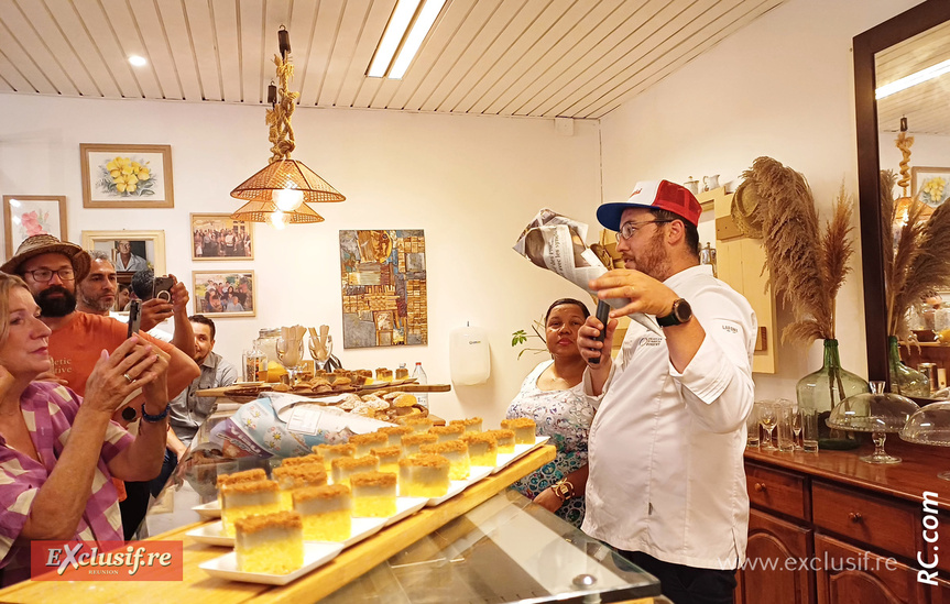 Heureux de présenter ses propositions... Heureux de présenter ses propositions...