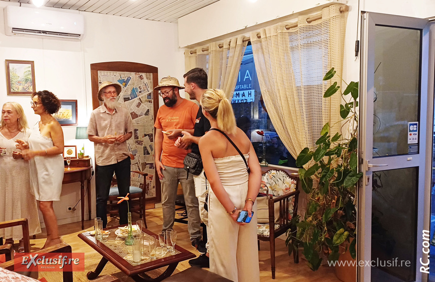 Julien Leveneur, champion de France de dessert, a ouvert sa pâtisserie à Saint-Pierre Julien Leveneur, champion de France de dessert, a ouvert sa pâtisserie à Saint-Pierre