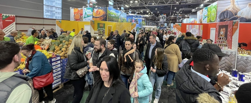 Difficile de marcher dans les allées pleines... Difficile de marcher dans les allées pleines...