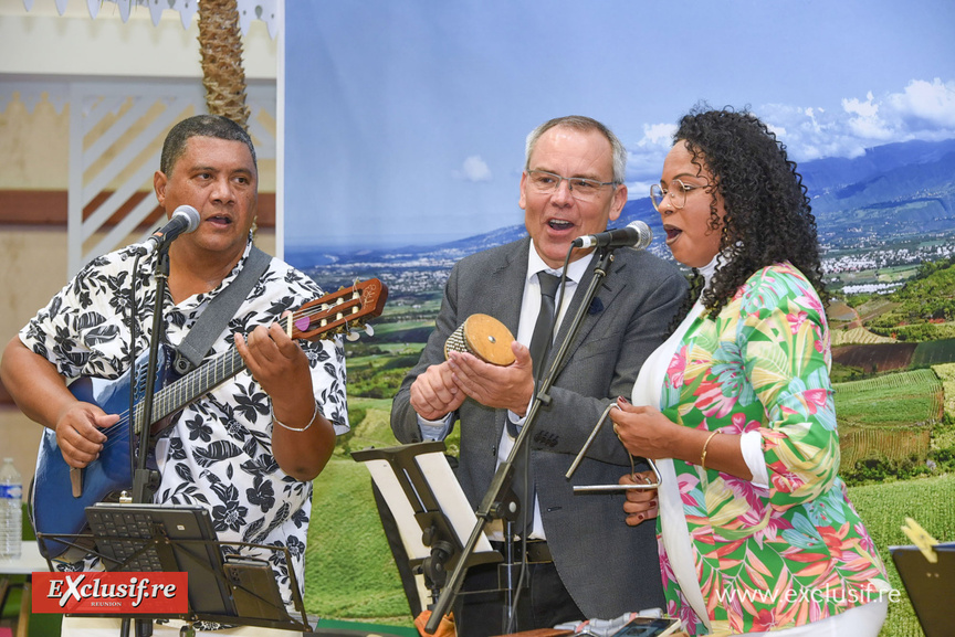 Serge Hoareau, vice-président du Conseil départemental de La Réunion, également chanteur séga avec le groupe Trio Métiss'