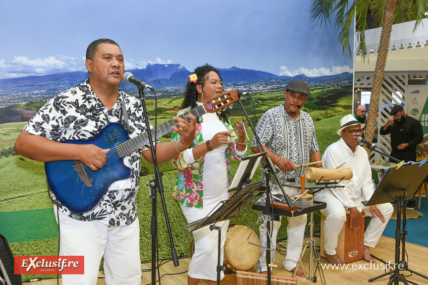 Trio Métiss' sur le stand de La Réunion, deux fois par jour pendant 9 jours