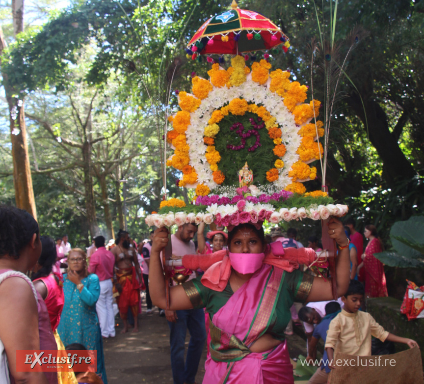 Cavadee 2025 à Saint-André: retour en images sur une célébration cultuelle