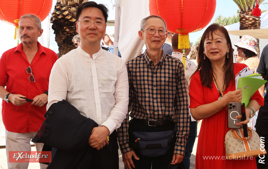 Chen Xiaolei, Joseph Lam Tow et Josette Chang Kuw de l'association Guandi de Saint-Pierre